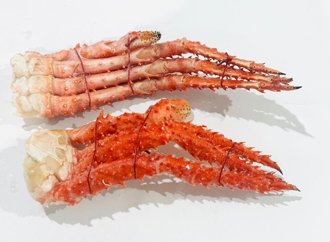 帝王蟹蟹腿分段特写，展现饱满蟹肉